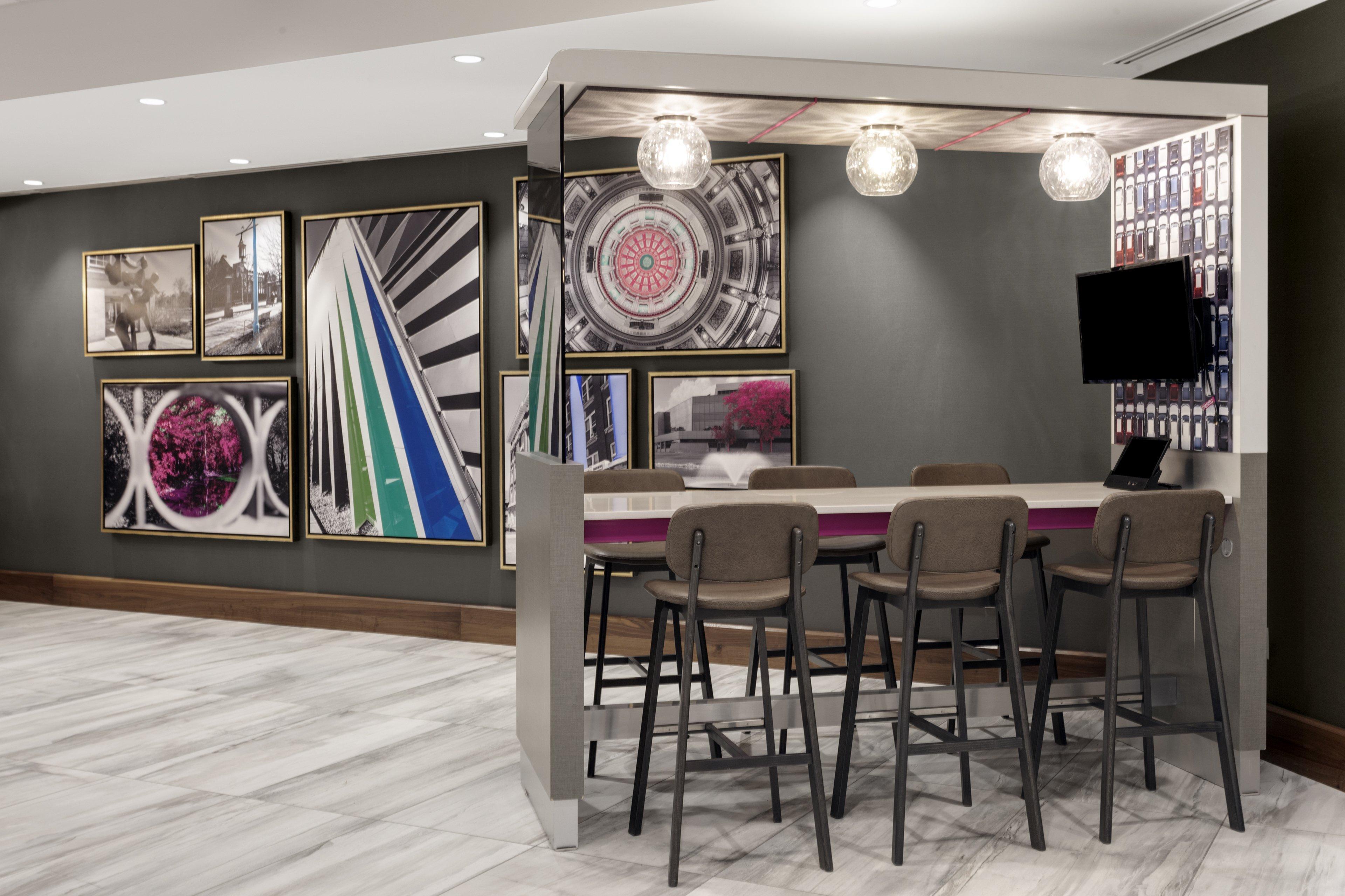 Hotel Crowne Plaza Lansing By Ihg Esterno foto